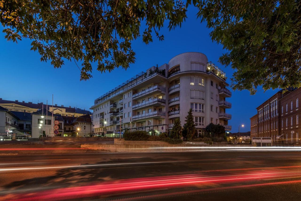 Mokka Apartments Miskolc Exterior photo